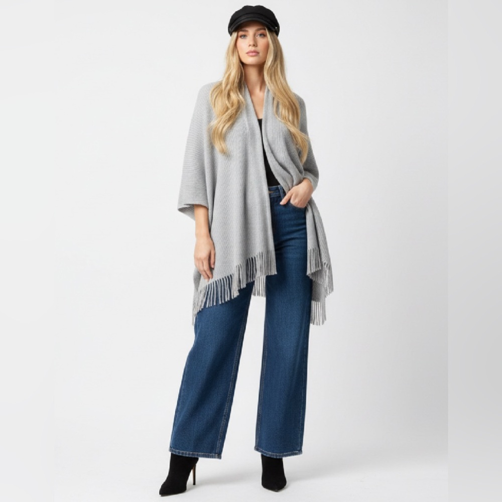 CEJON Grey Cape